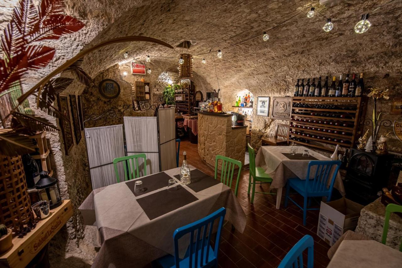 Locanda Cantina Di Bacco Сан Марино Екстериор снимка