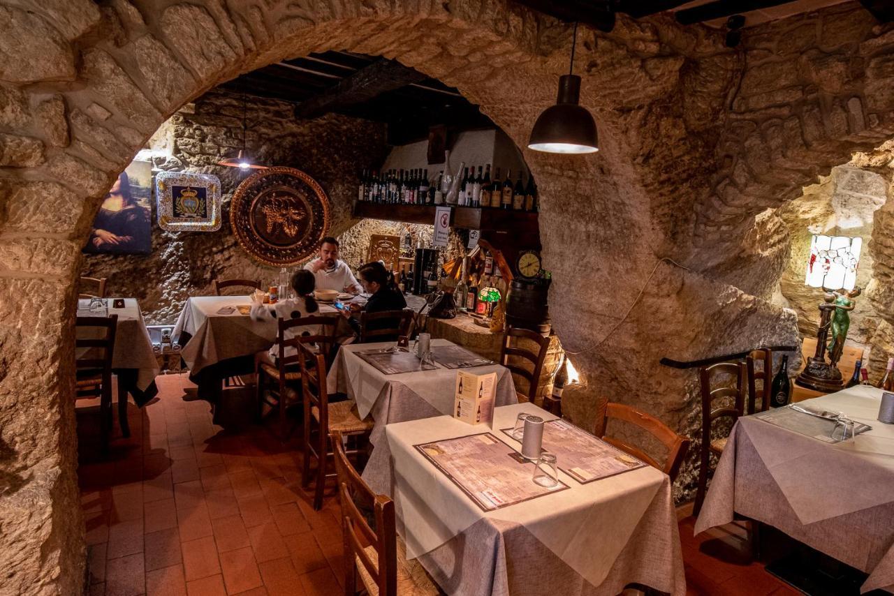 Locanda Cantina Di Bacco Сан Марино Екстериор снимка